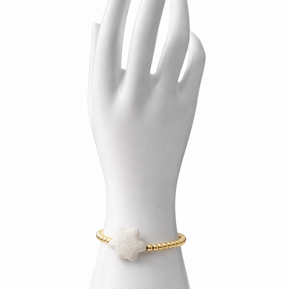Gold Stainless Steel Starfish Charm Bracelet – Adjustable